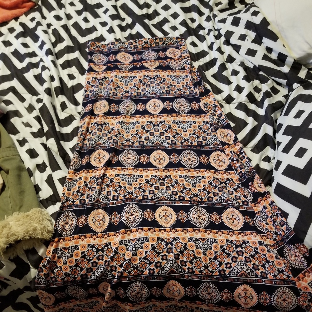 Maxi skirt